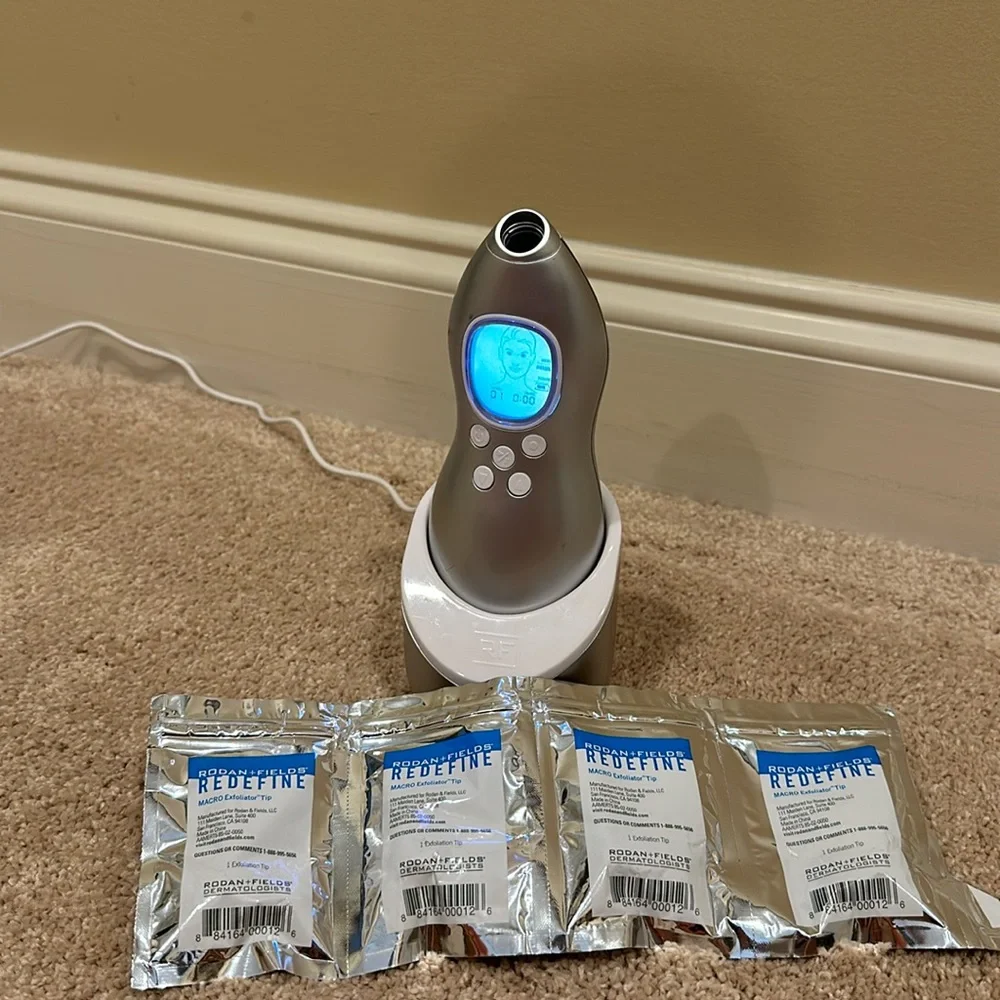 Rodan + Fields Microdermabrasion tool - Picture 1 of 2